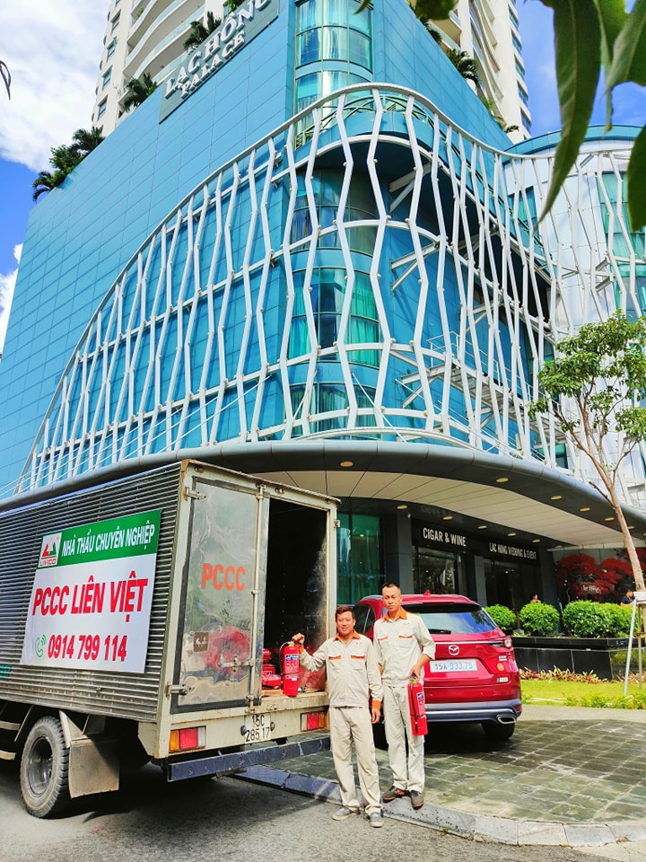 HOẠT ĐỘNG THƯƠNG MẠI